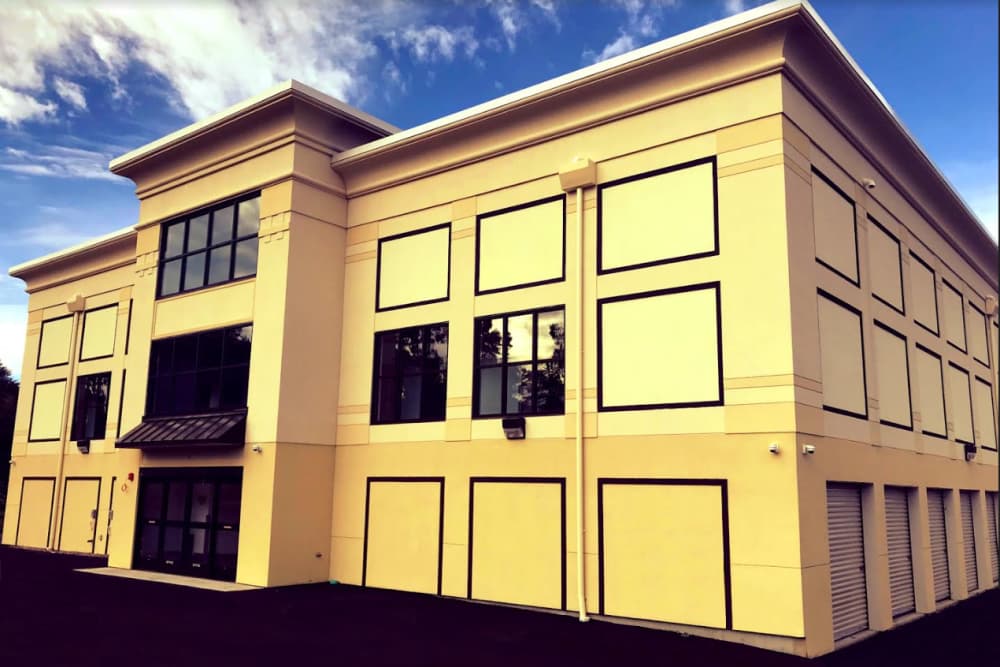 Self storage units for rent at Hollow Tree Self Storage in Darien, CT